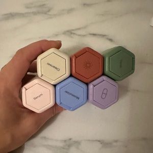 Brand new Cadence Capsule set!!